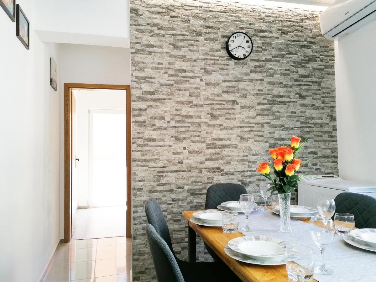 Apartmani Buljubasic Baška Voda Esterno foto