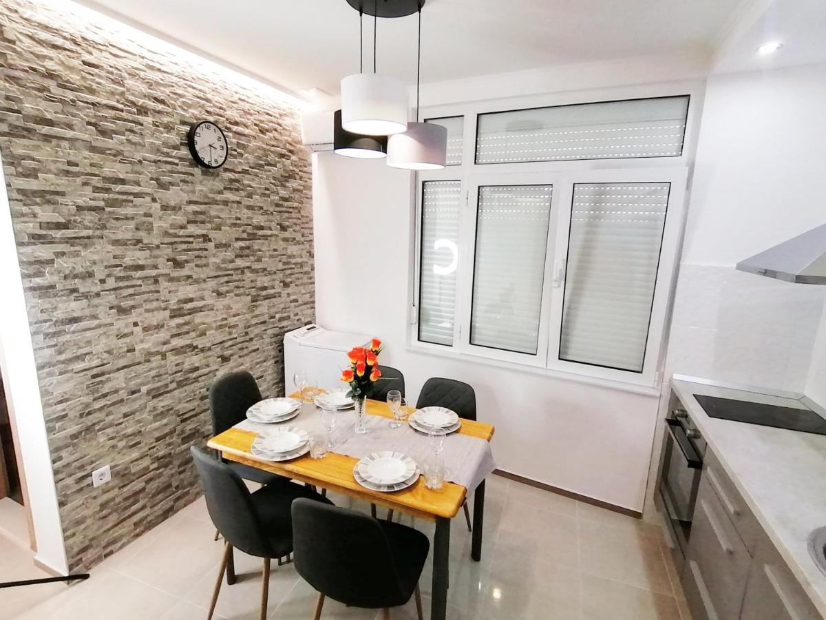 Apartmani Buljubasic Baška Voda Esterno foto